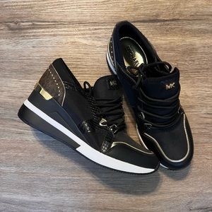 NWOT MK Sneaker Size 7.5